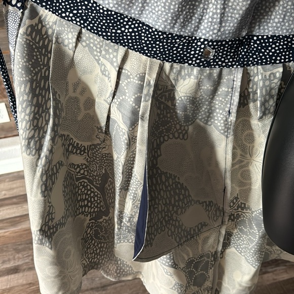 Diane Von Furstenberg | Wrap Dress | Size 12| Long Sleeve - Picture 13 of 17